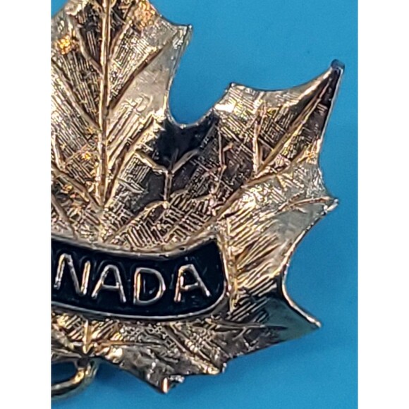Gold Tone Canada Lapel Pin  Maple Leaf Brooch - Picture 3 of 5